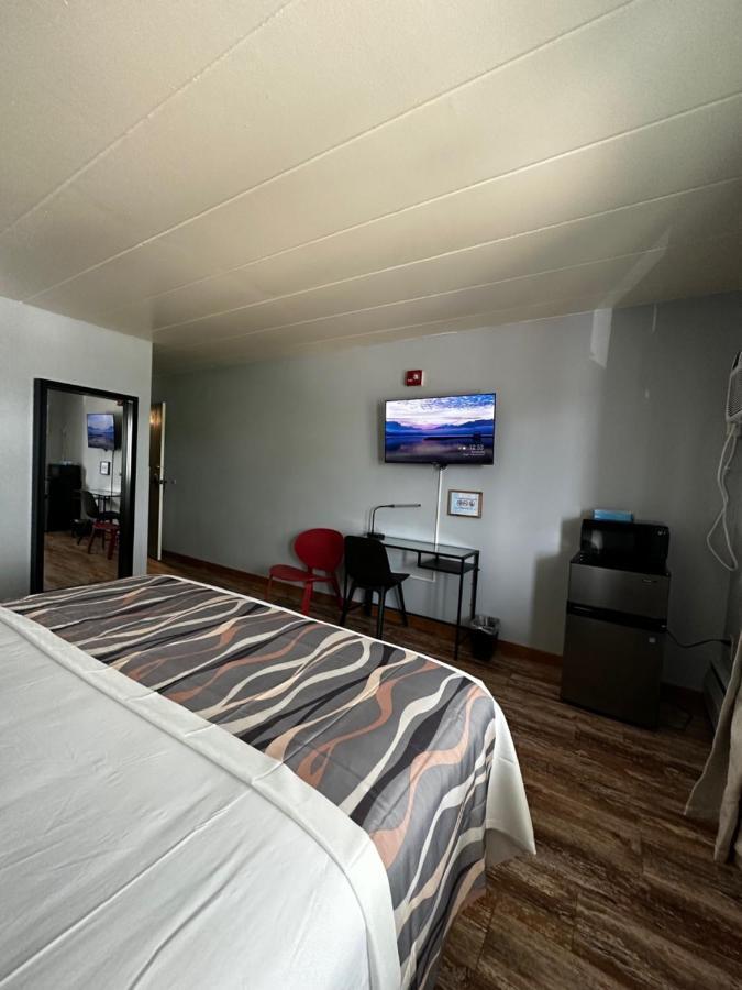Valued Stay Aloha Madison Exterior photo